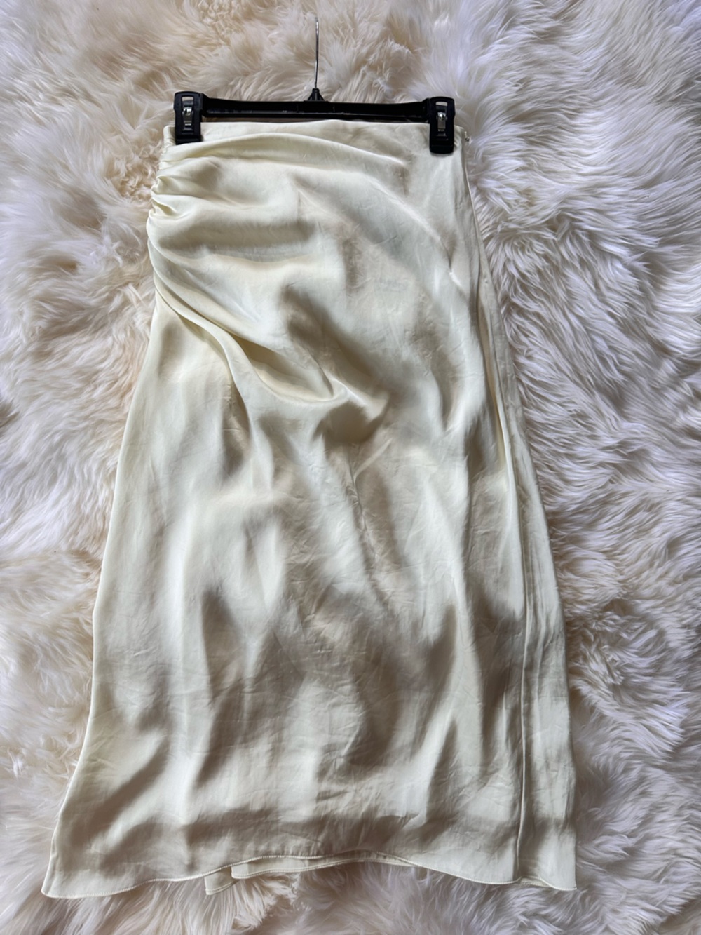 🤍 Theory Side Ruched Satin Skirt – Lemongrass – New With Tags - Picture 6 of 15